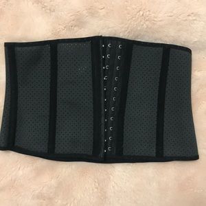 Waist trainer